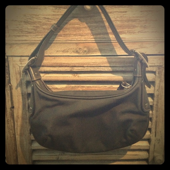 Authentic black coach purse w adjustable strap