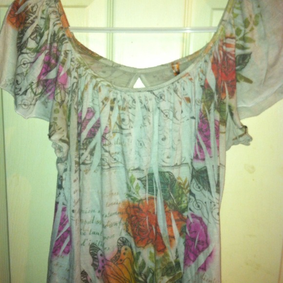 Sleeves top with shoulder cover