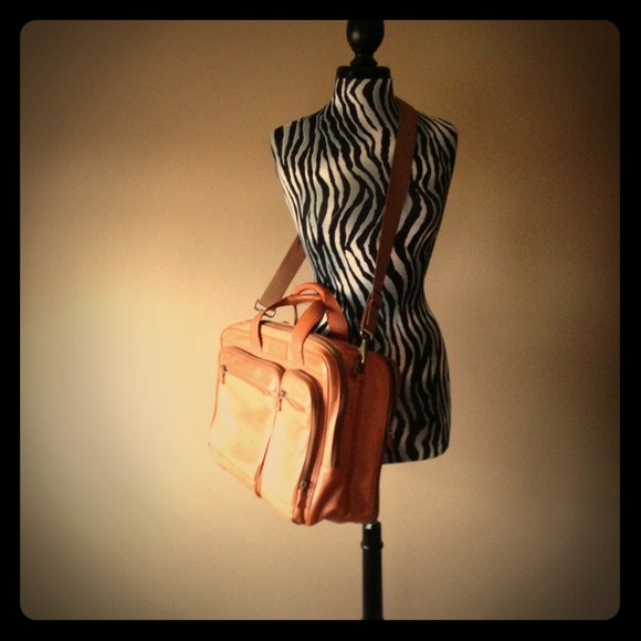 Hartmann women's or men's tan leather computer bag
