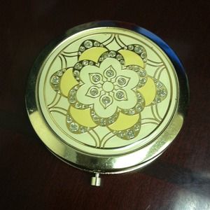 💰sold in bundle💰 Sephora compact mirror