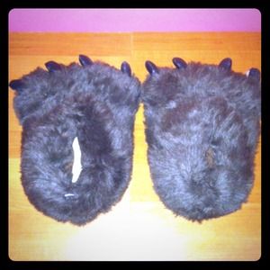 Bundle! Plus red scarf n hat