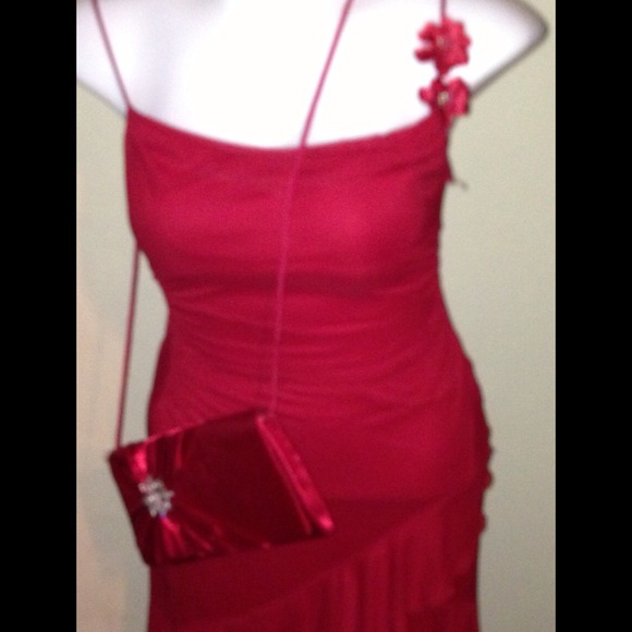 Medium red sexy club dress matching clutch 8/10 - Picture 3 of 4