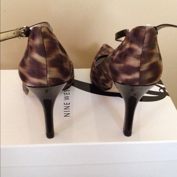 ✳Reduced✳New in box. Nine West ankle strap heels - Picture 2 of 4