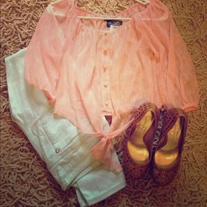 Peach top! So cute! Never worn! Brand new!