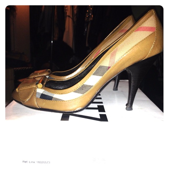Burberry Shoes - Reserved Burberry shoes