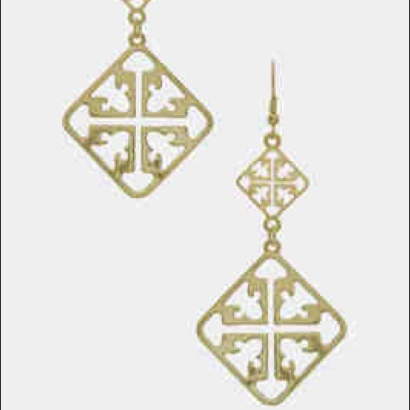 TORY BURCH EARRINGS.