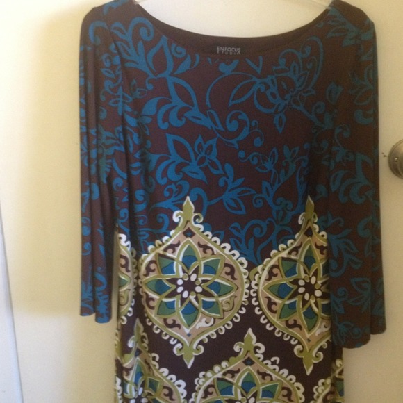 Dress - Picture 2 of 3