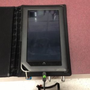 Sold👏👏👏👏👏Barnes and Noble nook!