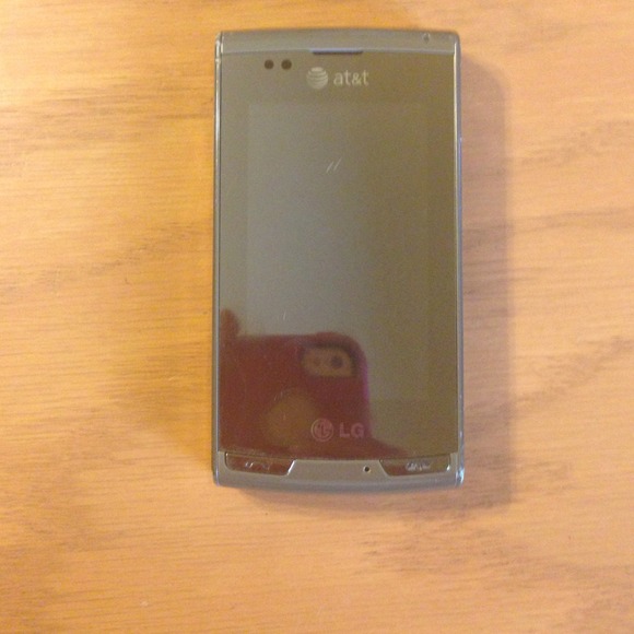 Reserved💲LG cell phone