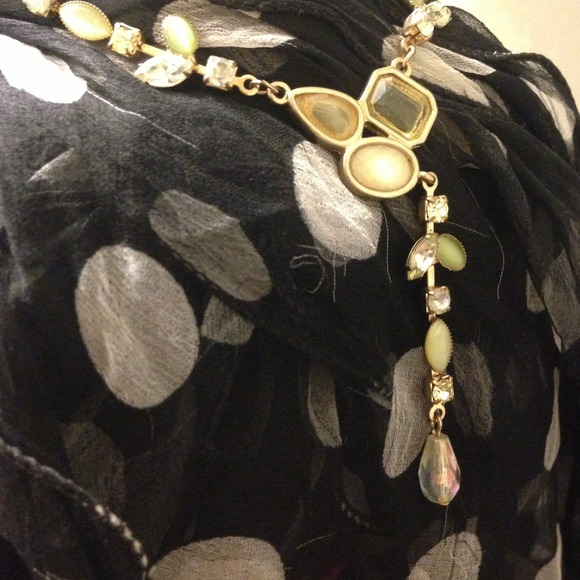 Green neck chain.