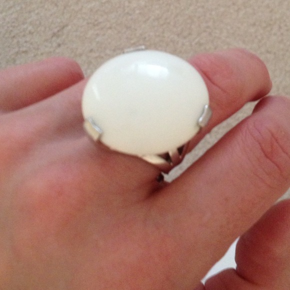 White agate statement ring.