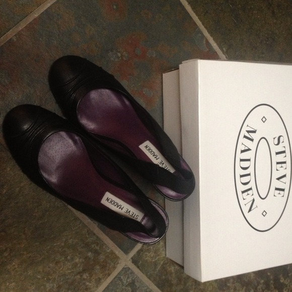 Steve Madden Leather Pumps