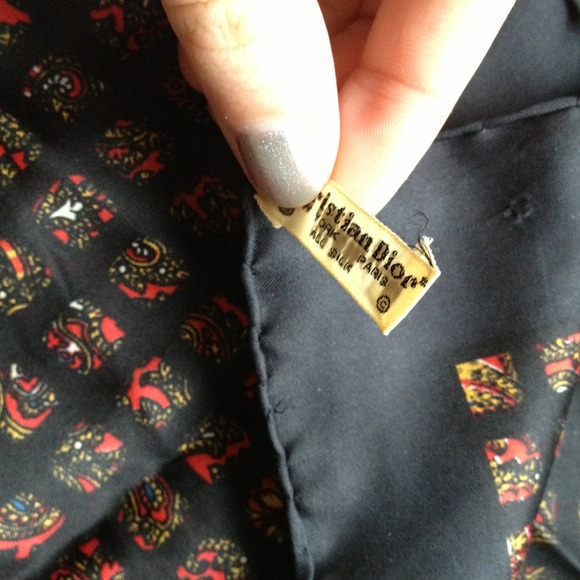 🔴SOLD🔴.. in a bundle Vintage Dior silk scarf - Picture 4 of 4