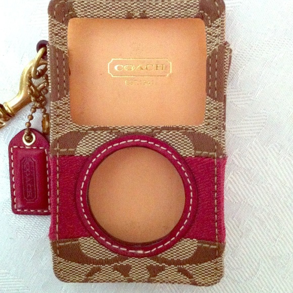**REDUCED!** COACH click-wheel iPod case