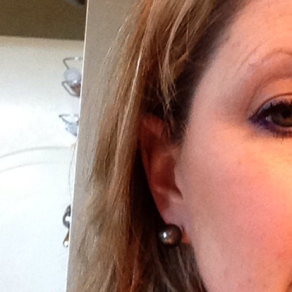 Earrings - Picture 2 of 3