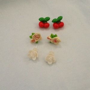⚡New⚡Very cute earrings bundle