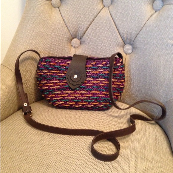 •••  SOLD!!!!  •••Cross body bag