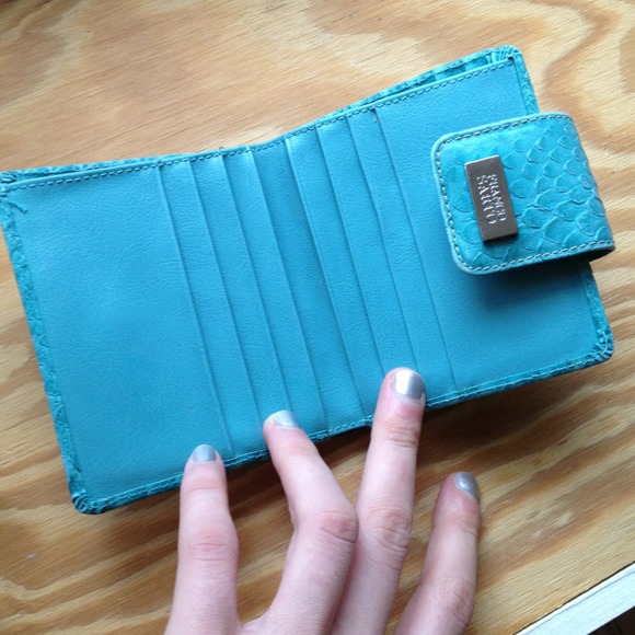 🔴SOLD🔴in bundle- Franco Sarto Wallet - Picture 3 of 4
