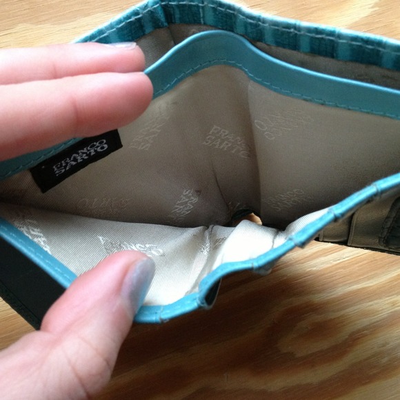 🔴SOLD🔴in bundle- Franco Sarto Wallet - Picture 4 of 4