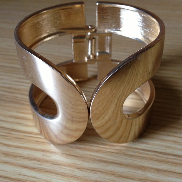 Reduction 👍Golden bangle ❤