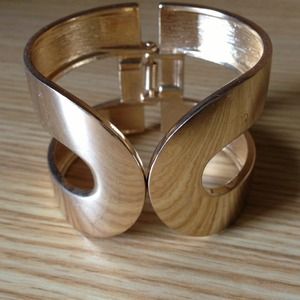 Reduction 👍Golden bangle ❤