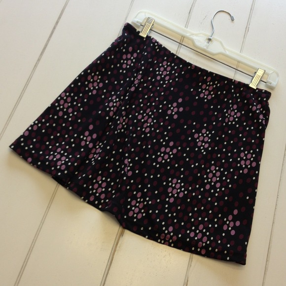 "Flirty" mini skirt - Picture 2 of 2