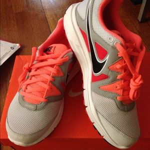 Nike Running Shoes 👟