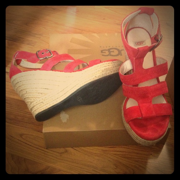 Ugg strappy Lauri wedges