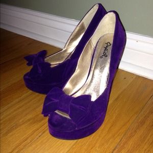 Purple Velvet Heels with a Front Bow 💜