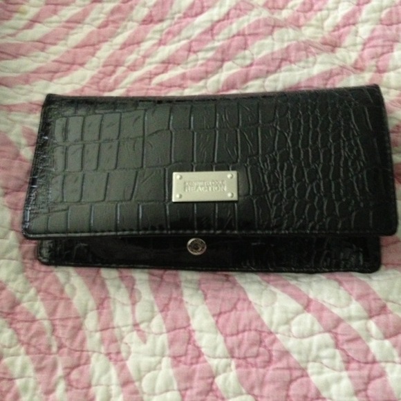 KENNETH COLE wallet