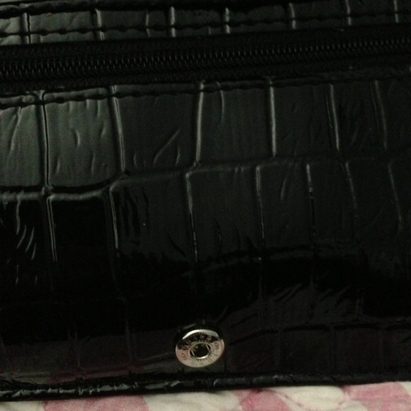 KENNETH COLE wallet - Picture 4 of 4