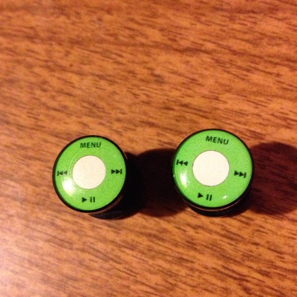 00 Green iPod Screw-In Gauges - Picture 2 of 4