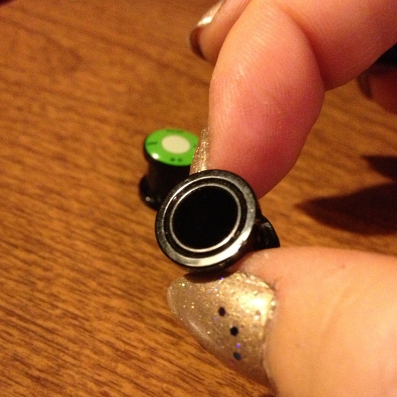 00 Green iPod Screw-In Gauges - Picture 4 of 4