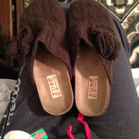 Brown slip- ons❌traded❌