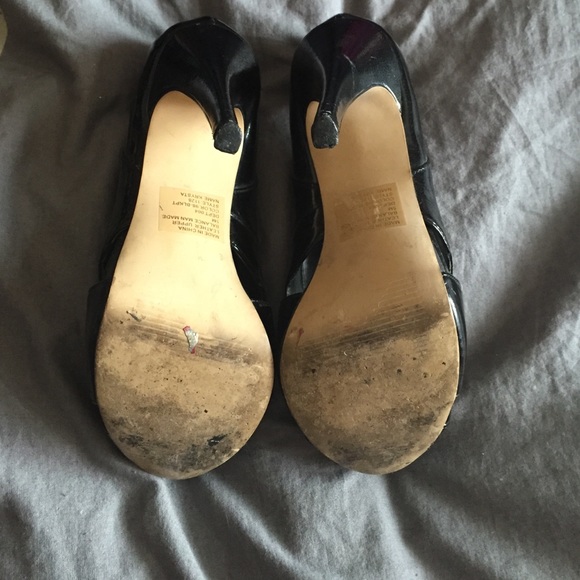 Black Heels - Picture 4 of 4