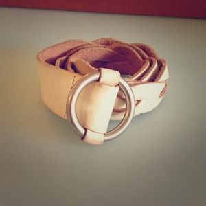 Off white Fossil belt
