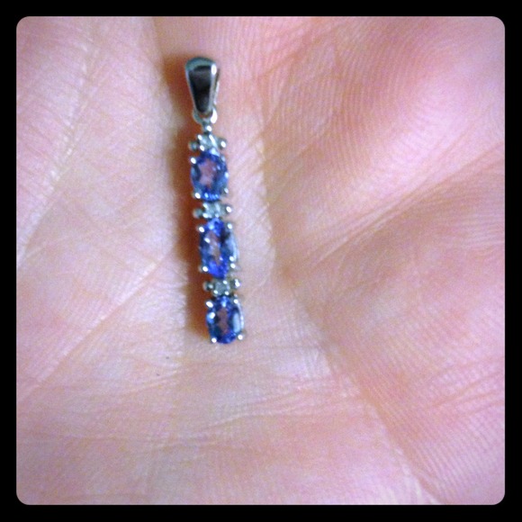 REDUCED!!Tanzanite pendant - Picture 1 of 1