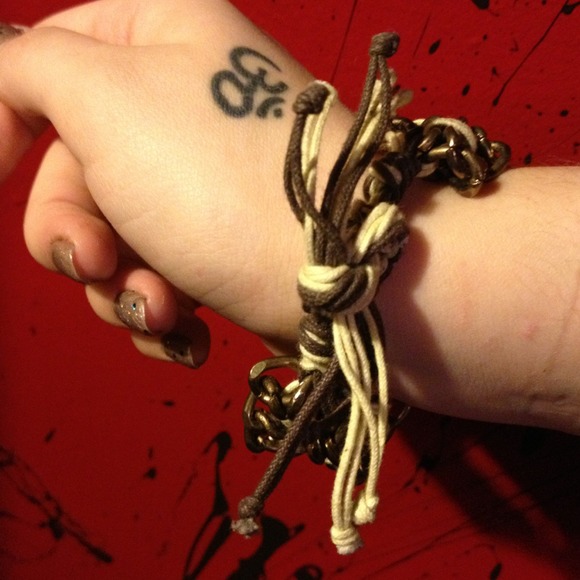 🎉REDUCED! Steampunk Bronze & FabricWoven Bracelet - Picture 3 of 4