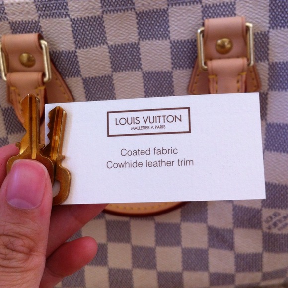 "SOLD" AUTHENTIC LV Speedy 25 Damier Azur - Picture 3 of 4