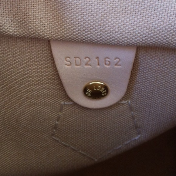 "SOLD" AUTHENTIC LV Speedy 25 Damier Azur - Picture 4 of 4