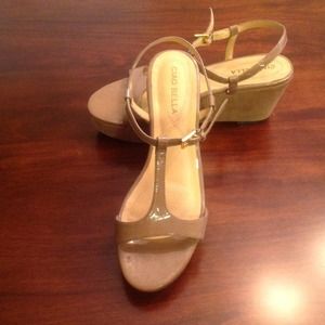 😍Trade😍CIAO BELLA taupe patent platform