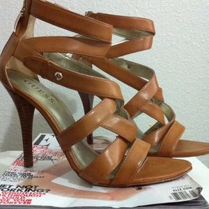 ✨On hold✨Guess gladiator heels