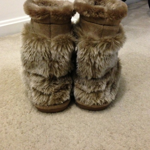 💢Sold💢Slippers - Picture 3 of 3
