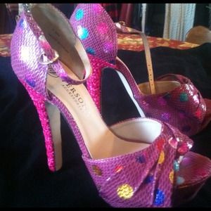 7 1/2  pink poka dotted designer peep toe heels