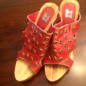 💥Reduced💥JJ studded wood wedges