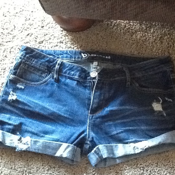 SOLD***Size 13 bullhead denim shorts