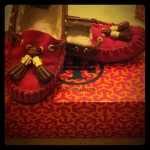 Tory Burch Dee Dee slippers!!!