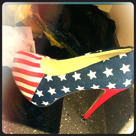 American Flag Pumps