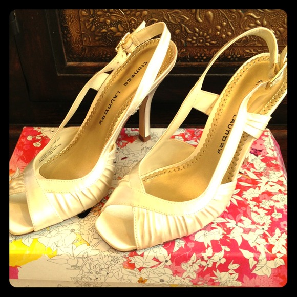 Chinese Laundry Shoes - ❗Reduced❗Chinese Laundry - Colette Ivory color