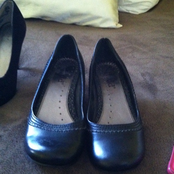 Black short heels